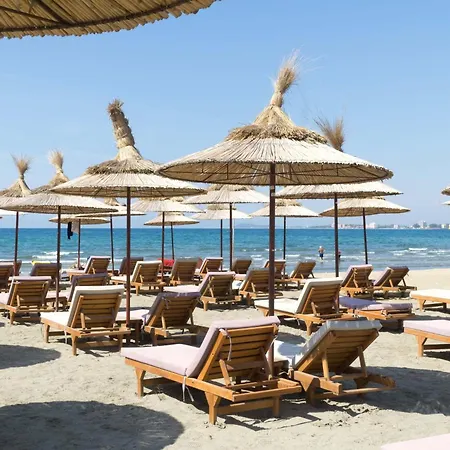 Halina - Happy Vlorë